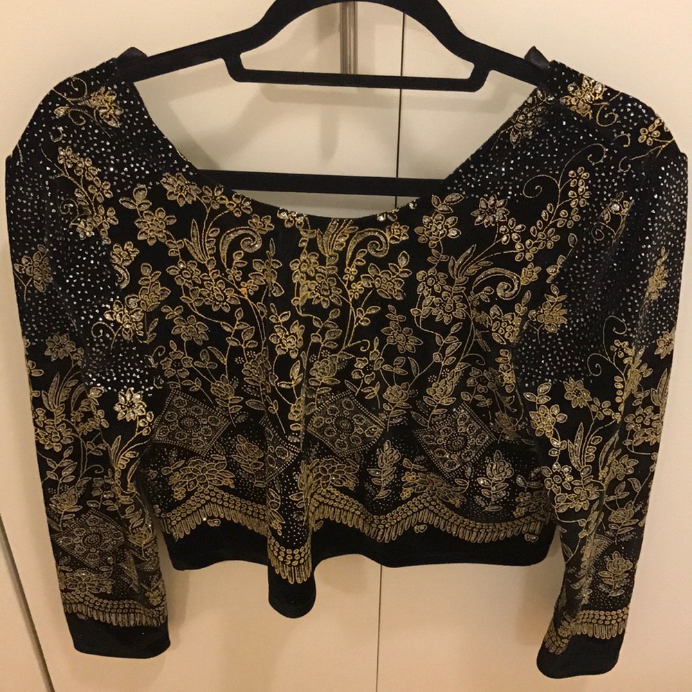 Vintage sequence going out top